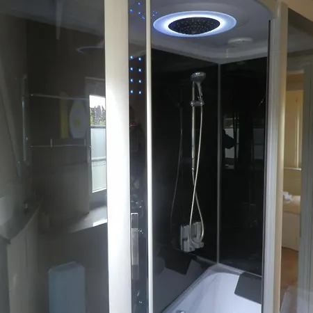 Holiday home Lillebroo *
