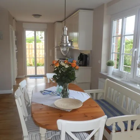 Holiday home Lillebroo