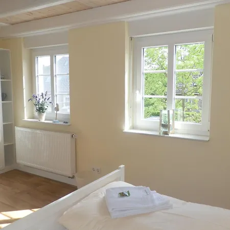 Lillebroo Holiday home *