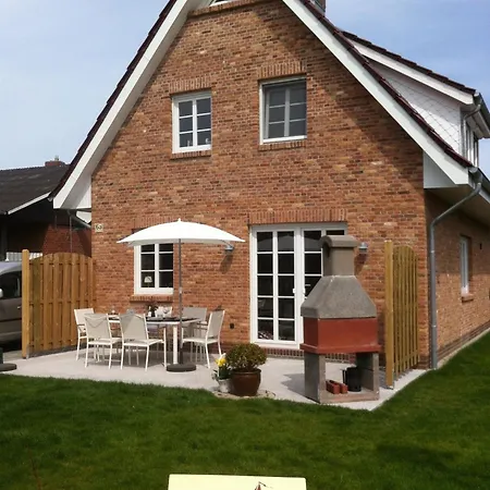 Holiday home Lillebroo *
